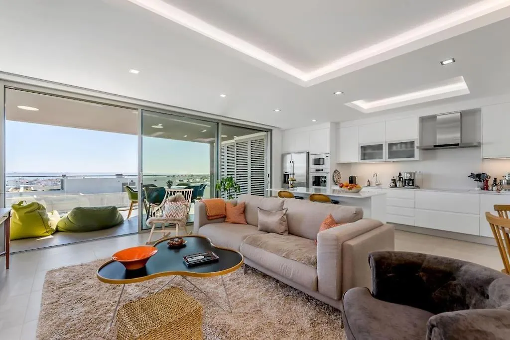 Bay View Lagos 0*,