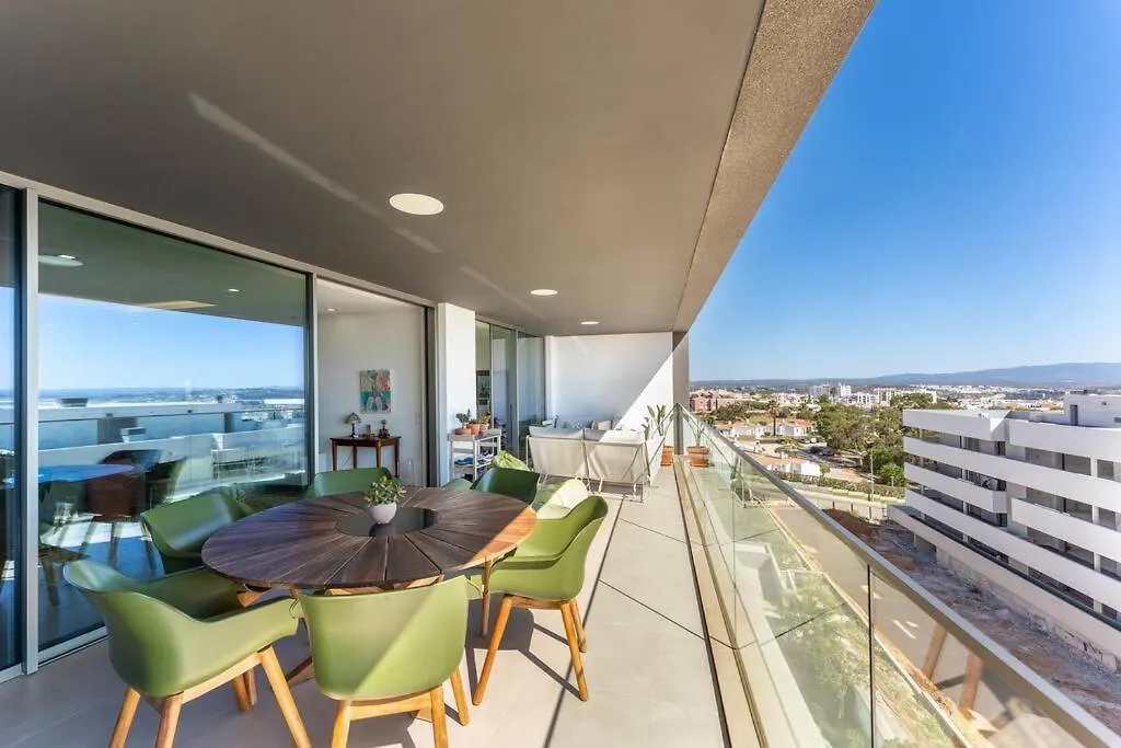 Bay View לאגוּ‏ש 0*,